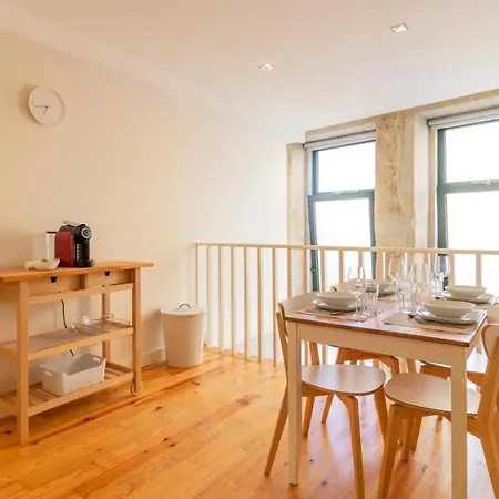 Delightful Duplex By Lovelystay Apartament