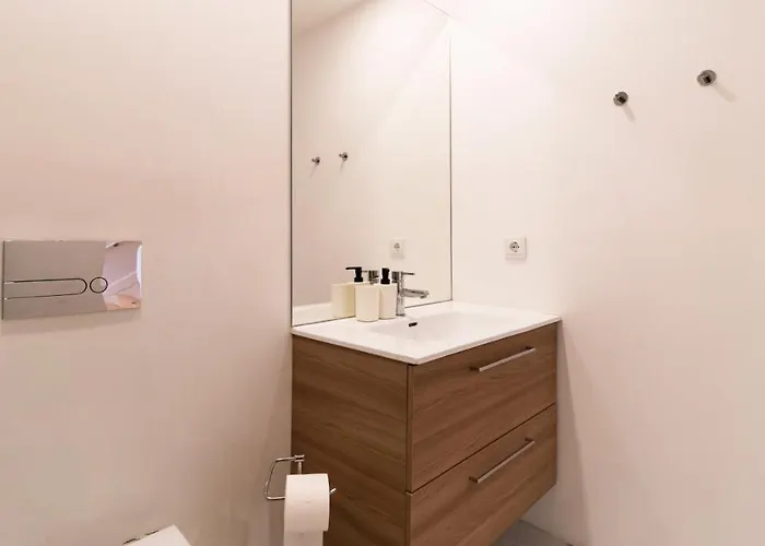 Delightful Duplex By Lovelystay דירה *