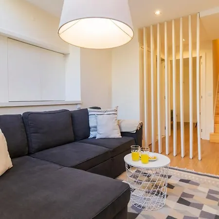 Modern Duplex Near Fontainhas By Lovelystay Apartment *