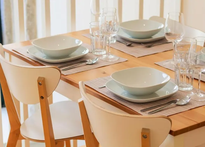 Delightful Duplex By Lovelystay *