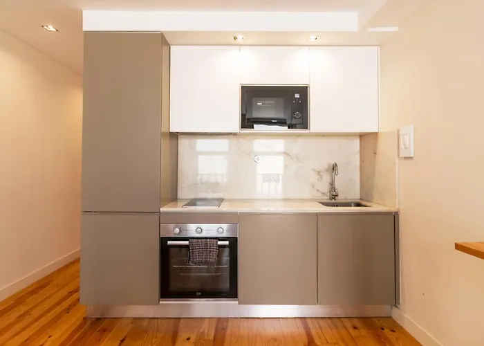 Delightful Duplex By Lovelystay *