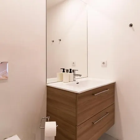 Delightful Duplex By Lovelystay דירה *